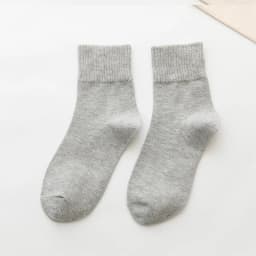 Cotton Women Short Socks Solid Young Casual Fashion Soft Elastic Endurable Breathable Crew Harajuku Socks Girl 4 Seasons