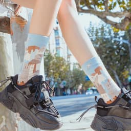 Qisin 1Pairs Women Sock Cartoon Print Creative Fashion Personalized Novelty Men Women Socks Winter Warm Comfortable Cotton Socks
