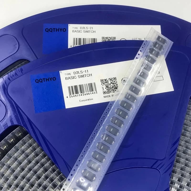 Free Shipping 10-100Pcs New Original micro switch D2LS-21 Blue dot 0.74N / D2LS-11 White dot 1.20N D2LS left and right side keys