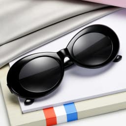 Kurt Cobain Round Sun Glasses Fashion Retro Oval Style Sunglasses Woman Ladies White Black Vintage Oculos De Sol Feminino