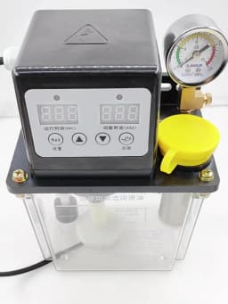 1pcs 0.5L 1L 2L Lubricant Pump Automatic Lubricating Oil Pump CNC Electromagnetic Lubrication Pump Lubricator