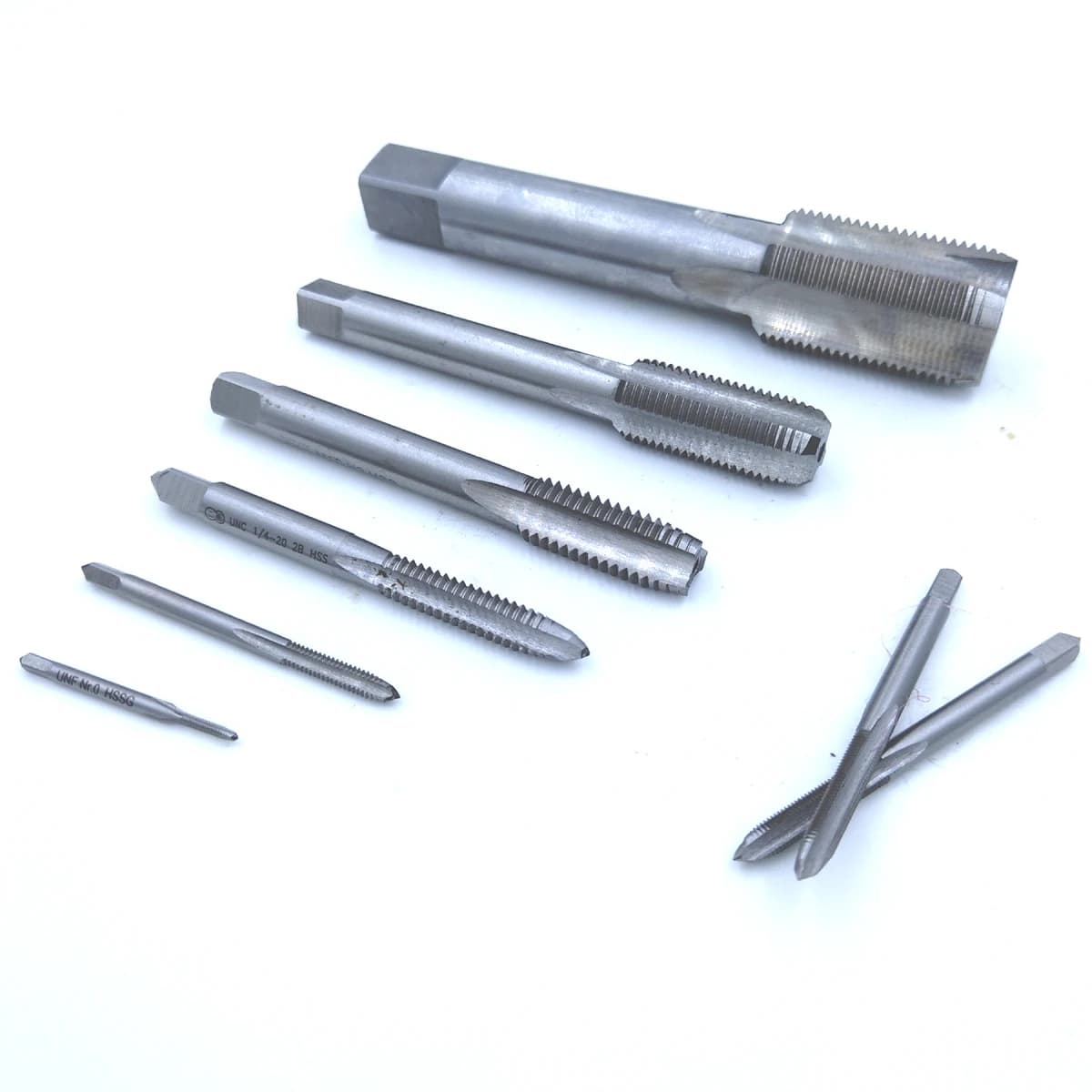 1Pc M3.5 M4 M4.5 M5 M5.5 X 0.5mm 0.6mm 0.7mm 0.75mm 0.8mm Metric HSS Right Hand Tap Threading Tools For Mold Machining *