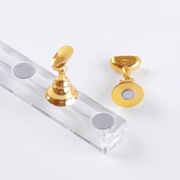 5/30pcs/Set Magnetic Nail Holder False Nail Tip Practice Stand Crystal Base Holder Nail Art Display For Art Salon DIY & Practice