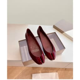 Women Tabi Ninja Ballet Flats Split Toe Mary Janes Patent Leather Party Shallow Mouth Single Shoes Solid Sandals Ladies Loafers
