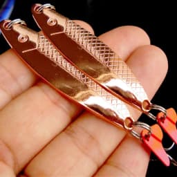 2PCS/Lot 6cm 10g Metal Spinner Spoon Fishing Lure Hard Baits Sequins Noise Paillette Artificial Bait with Treble Hook