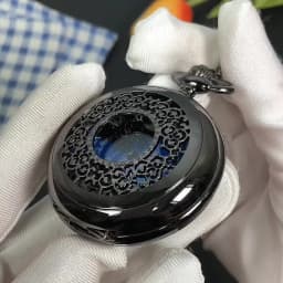 Exquise Starry Blue Dial Pendant Bronze Hollow Case Quartz Pocket Watch Roman Numerals Retro Watches Souvenir Gift for Men Women