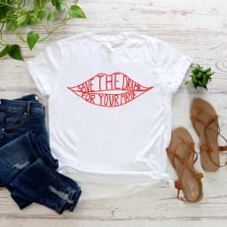 Save The Drama for Your Mama T Shirt Friends Tv Show Rachel Green T-Shirt Unisex Graphic Tees Tops Mothers Day Gift