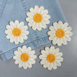 10Pcs White Daisy Flower Embroidered Patches Sew-on DIY Applique Clothing Badge Accessories