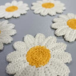 10Pcs White Daisy Flower Embroidered Patches Sew-on DIY Applique Clothing Badge Accessories