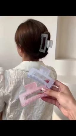 Korean Jelly Matte Gripping Clip Hairpin Trendy Simple Hair Claw Crab Barrettes Fashion For Girl Women Hair Accessories Headwear
