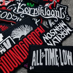 ROCK BAND Iron On Patches Cloth Mend Decorate Clothes Apparel Sewing Decoration Applique Badges Heavy Metal MUSIC