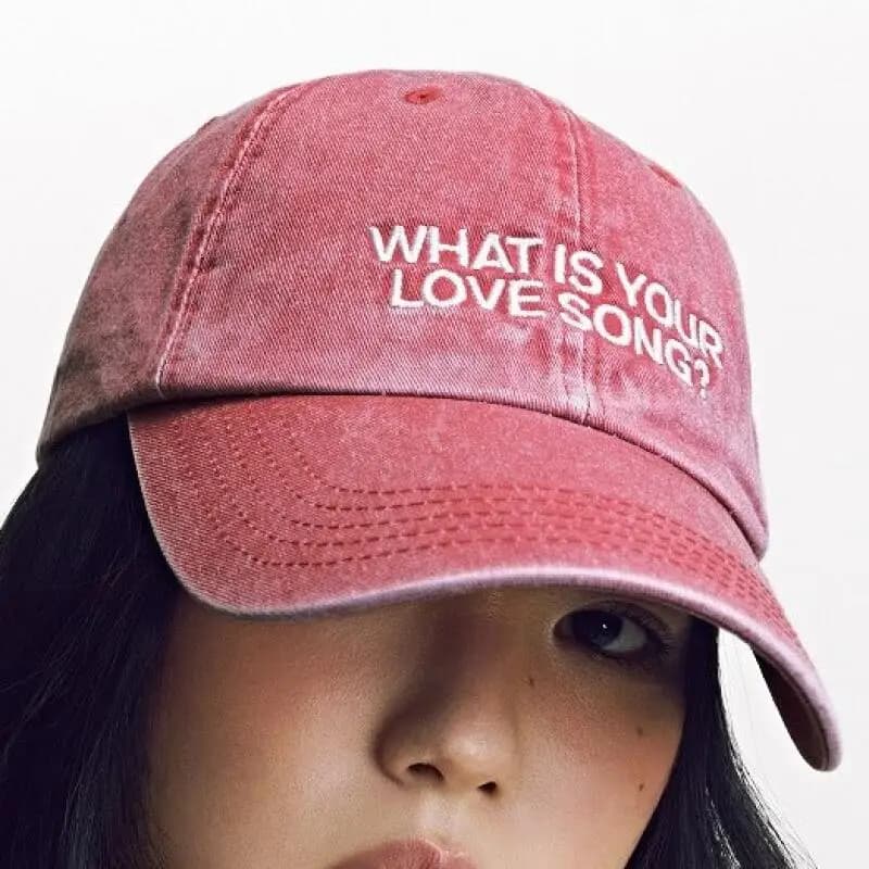 1pc Kpop "What Is Your Love Song" Same Knitted Embroidery Caps for Women,Tour Concert Cap Outdoor Retro Washed Baseball Caps 모자