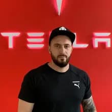 V***v