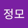 정***이