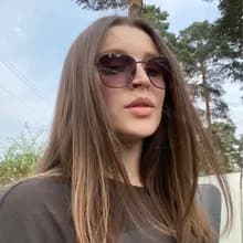 Л***а