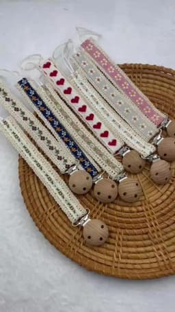 Wooden Baby Pacifier Chain Cute Flower Print Dummy Nipple Holder Guard Teether Pendant Baby Accessories