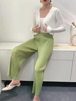 Summer New Casual Pants Simple Loose Comfortable Stretch Pleated Straight Nine Pants Women's Lightweight Fabric 90/95 Cm