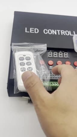 LED slide strip controller marquee running water light intelligent programmable rgb full color light bar mobile phone bluetooth