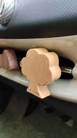 Auto Air Vent Freshener Car Aroma Diffuser Vent Clip Wood Essential Oil Aromatherapy Holder Cloud Tree Shape Black Walnut Beech