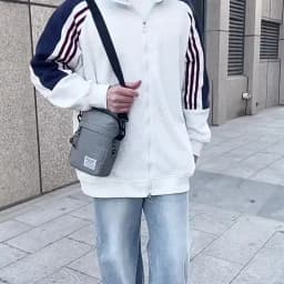 Men's Summer Crossbody Bag Lightweight Portable Small Backpack for Commuting Mobile Phone Bag Ideal for Work