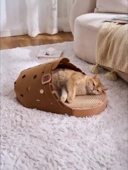 Slipper‑Style Cat Bed Sisal Scratching Pad Cat Beds Semi Enclosed Creative Breathable Kitten Beds Funny Anti Scratch Puppy House