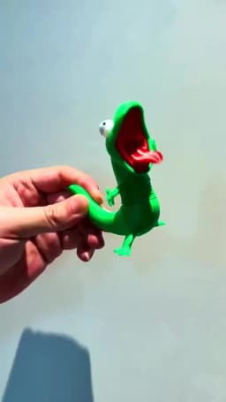 Big Size 10CM Cute Green Lizard 3D Printed Figure Anime Animal Ornaments Desktop Decor Gift Collectible Model for Reptile Lovers