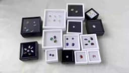 Wholesale 10pcs Square Loose Diamond Display Package Box Plastic Memory Sponge Gem Stone Beads Pendant Organizer Holder Showcase