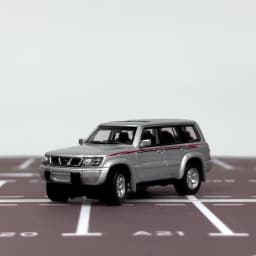 1:64 Scale Nissan Patrol 1998 Y61 Car Model 1:64 Metal Diecast Miniature Ariya X-trail Q50S Q70L QX70S QX60 QX80 Vehicle Toys