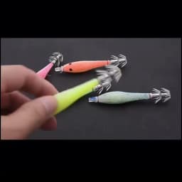 5PCS/bag 6cm7cm9cm Artificial Fluorescent Fishing Lures Squid Hook Cuttlefish Jigs Bait Spinnerbait Wood Shrimps Sea Fishing