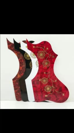 EJ200 Left and Right Hand Folk Acoustic Guitar Protection Pickguard Anti-scratch Plate With Gold Flower Pattern