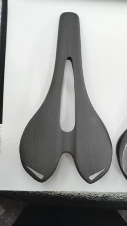 Ultralight Full Carbon Mountain Bicycle Saddle Road Bike saddle MTB Carbon Saddles Seat Super-light Cushion Glossy Matte 105g