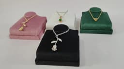 Mini Neck Portrait Model Jewelry Rack Pendant Necklace Showing Stand Jewelry Display Props for Jewelry Store Window Counter