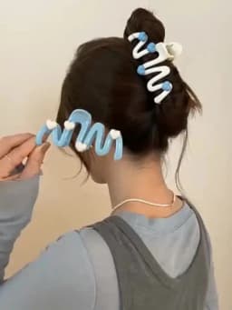 10.5cm Blue Heart Wave Shaped Hair Claw Cream Color Clips for Women Sweet Cute Irregular Shark Clip Large Ponytail Clip Hairpins