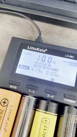 LiitoKala Lii-M4 18650 Charger LCD Display Universal Smart Charger Test Capacity 26650 18650 21700 AA AAA Battery 4slot 5V 2A