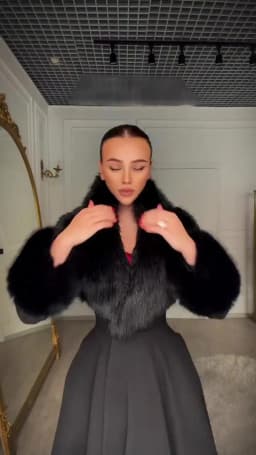 Women Wool Blend Coat Faux Fur Collar And Cuffs Fitted Waist Flared Maxi Silhouette Outerwear Winter Elegant Street Overcoat