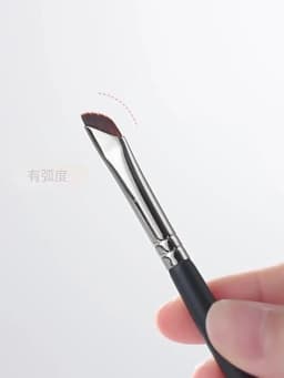 Sickle Eyeliner Brush Eyeshadow Blade Brush Detail Brush Diagonal Eyebrow Brushes Undereyelid To Sleeping Silkworm Makeup Tools