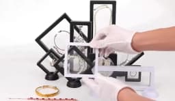 3D Floating Frame Gemstone Coin Box Clear Jewelry Bracelet Display Stand Ring Pendant Holder Protect Jewellery Presentation Case