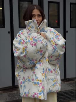 Wolfeel New Women's Puffer Jacket Oversized Stand Up Collar Zipper Closure Floral Print Warm Cotton Filled Coat Autumn Winter