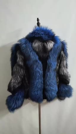Luxury Genuine Silver Fox Fur Jacket Real Natural Coat Full Sleeves Winter Plush Red Outerwear for Fashionable Cold Weather