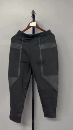 EAM High Elastic Waist Black Zipper Split Long Harem Trousers New Loose Fit Pants Women Fashion Tide Autumn 2026 1N796