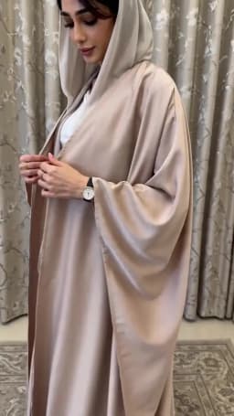 Middle Eastern Muslim Robe Fashion Soft Light Satin Bat Sleeves Long Sleeved Coat Women's Arabic Robe