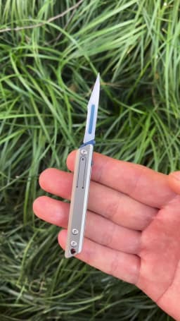 Mini Titanium Alloy Scalpel Utility Cutter, Portable EDC Replaceable Surgical Blade Keychain Knife For Unboxing DIY Craft Carvin