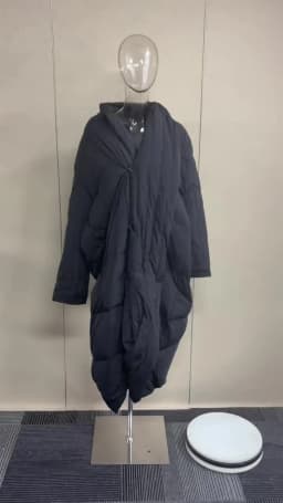 EAM Camel Big Size Thick Warm Long Down Jacket New Long Sleeve Warm Women Parkas Fashion Tide Autumn Winter 2026 31A1074