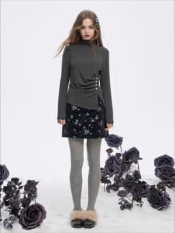 ELFSACK Y2K High Waist Gothic Floral A-Line Skirt Women, Black Skirt with Purple Print, Romantic Shoujo Cute Short Skirt