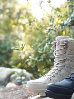 New High Quality Leather Men's Work Boots High Help Men Desert Combat Boots Outdoor Non-slip Hiking Shoes Men Motorcycle Boots