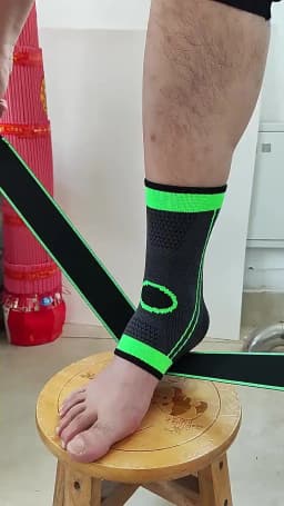 Adjustable Ankle Support Compression Ankle Brace Protector for Running Soccer Basketball Nylon Knitted Bandage Ankle Strap