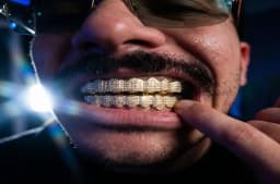 TOPGRILLZ Full Cubic Zircon Punk Teeth Grillz For Unisex 8 Top& 8 Bottom Mouth Removable Dental Grills Fashion Teeth Jewelry