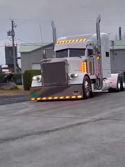New 1/24 Alloy Trailer Truck Head Car Model Diecast Metal Container Truck Engineering Transport Vehicles Car Model Kids Toy Gift