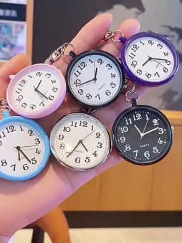 New Tiny Cute Quartz Pocket Watch with Keyring Minimalist Quartz Nurse Watch for Women Men Doctor Student Vintage Pendant Watch