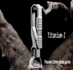 High Quality Titanium Alloy Keychain Men's Super Light Belt Waist Hanging CAR Key Chain Keyring Easy To Use Pendant Belt Buckle